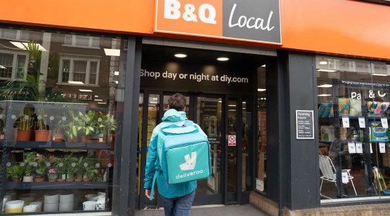 555x308_ROO_Merchants_3.jpg